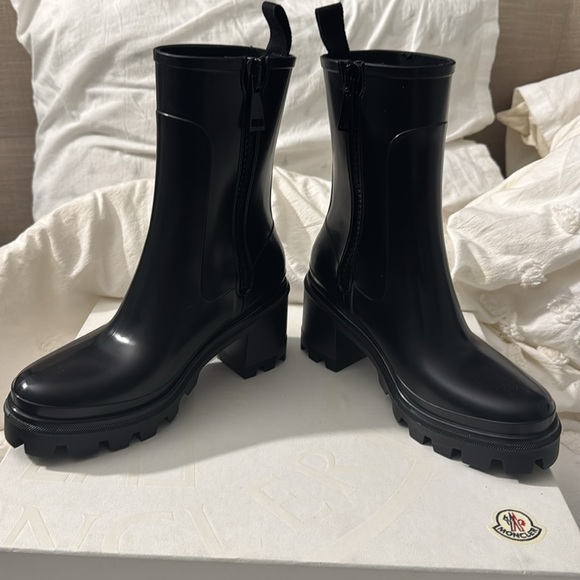 moncler loftgrip rain boot low block heel - Picture 8 of 10